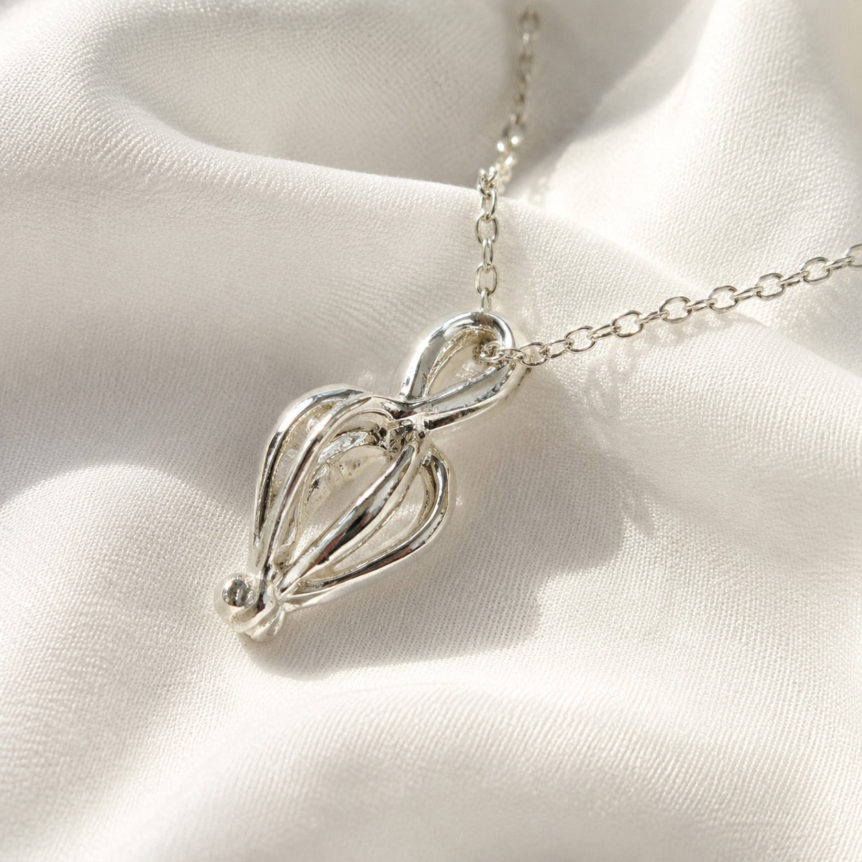 DIy Wish Pearl Necklace Kit – Lotus Locket & Cultured Pearl 16.9